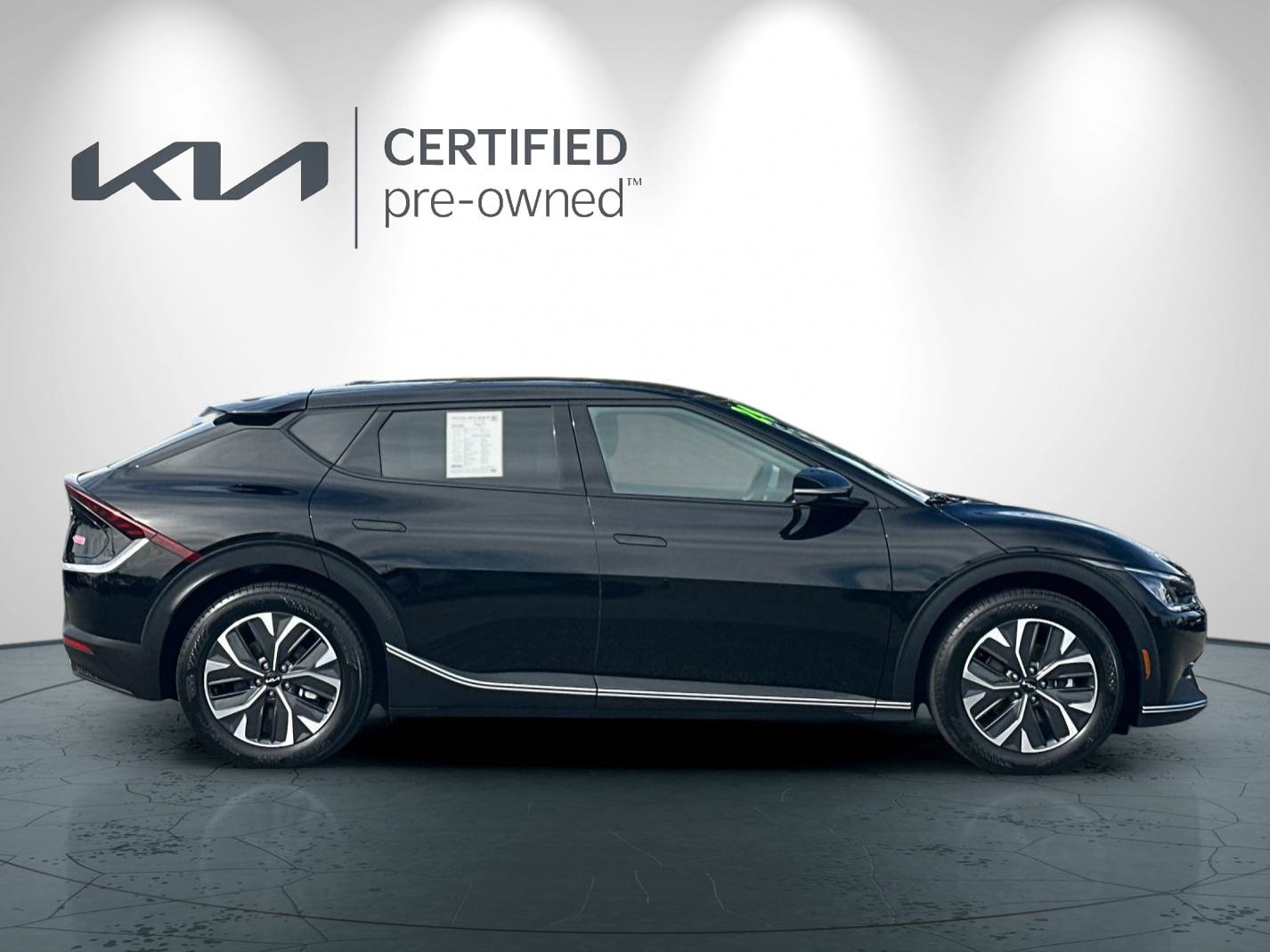 Certified 2024 Kia EV6 Light RWD image 3