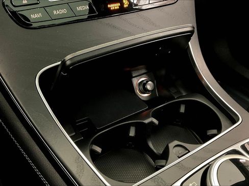 Certified 2019 Mercedes-Benz GLC 300 4MATIC image 16