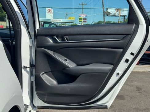 Used 2020 Honda Accord Sport image 27