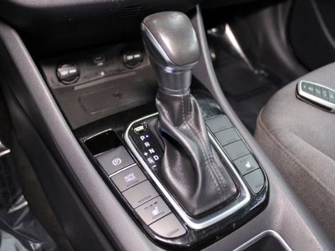 Used 2020 Hyundai Ioniq SEL image 16