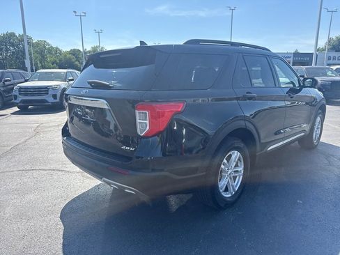Used 2022 Ford Explorer XLT w/ Equipment Group 202A AWD/4WD image 7