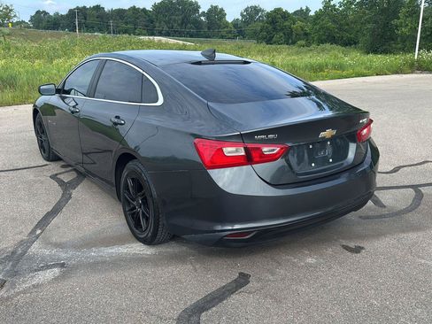 Used 2018 Chevrolet Malibu LS FWD image 3