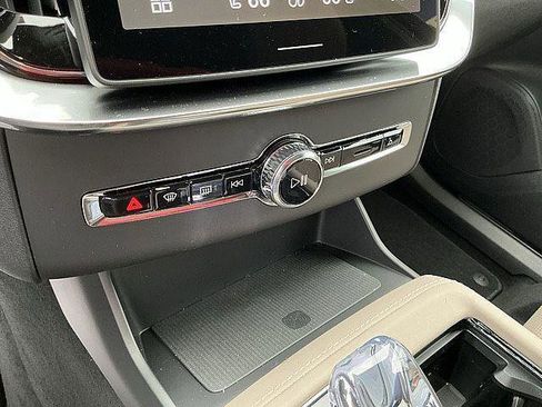 New 2026 Volvo XC90 B6 Ultra AWD/4WD image 18