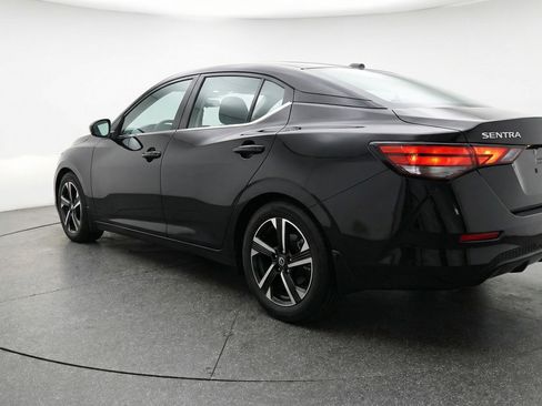 Used 2025 Nissan Sentra SV image 6