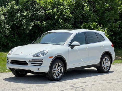 Used 2013 Porsche Cayenne AWD/4WD image 1