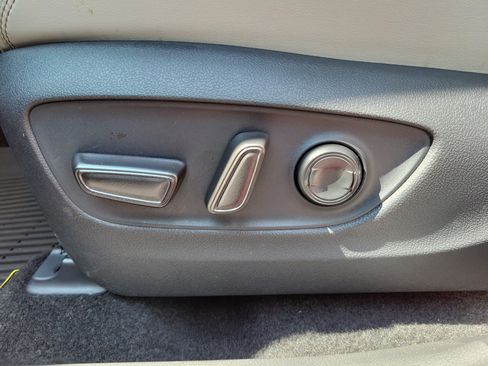 Used 2025 Toyota RAV4 XLE Premium w/ Weather Package FWD image 15