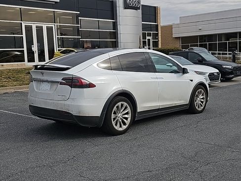 Used 2020 Tesla Model X Long Range image 12