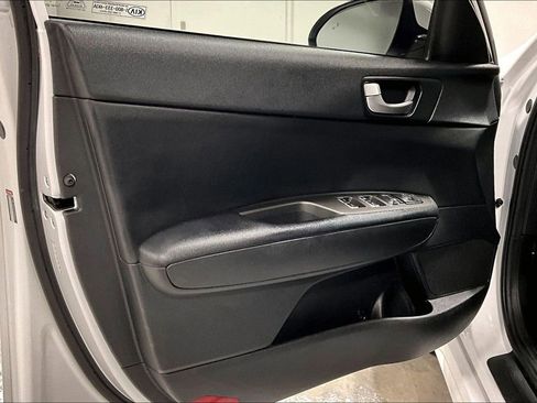 Used 2020 Kia Optima LX image 20