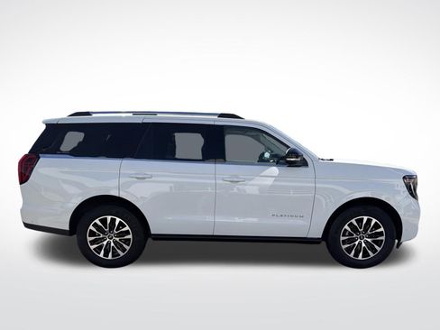 Certified 2025 Ford Expedition Platinum AWD/4WD image 15