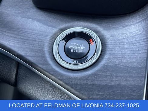 Used 2024 Jeep Grand Cherokee L Limited w/ Luxury Tech Group II image 17