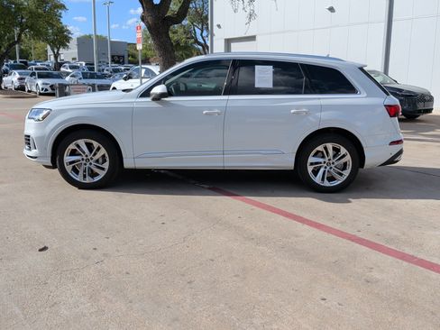 Used 2023 Audi Q7 3.0T Premium w/ Convenience Package AWD/4WD image 7