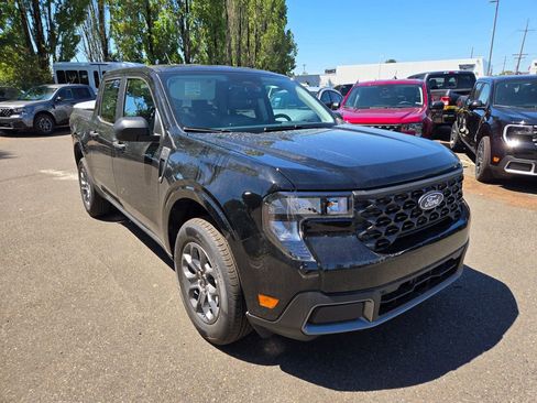 New 2025 Ford Maverick XLT w/ 4K Tow Package image 3