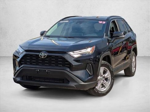 Used 2023 Toyota RAV4 XLE image 1