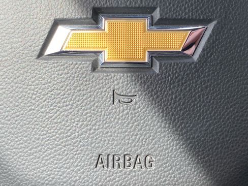 Used 2025 Chevrolet Silverado 1500 W/T image 28