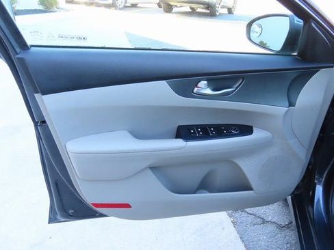 Used 2020 Kia Forte LXS image 20