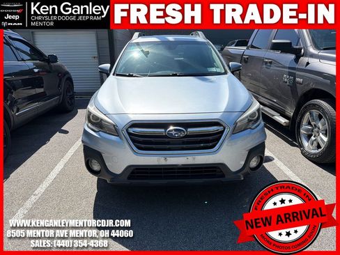 Used 2018 Subaru Outback 3.6R Limited AWD/4WD image 2