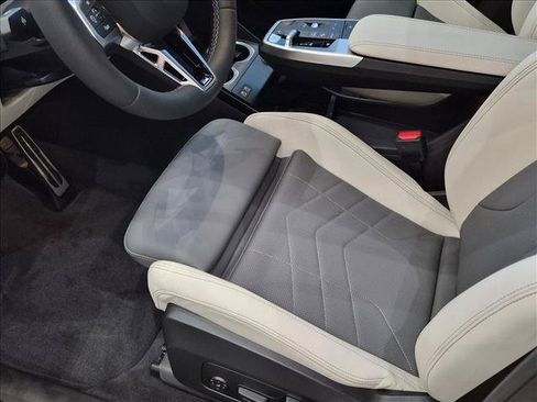 New 2026 BMW X2 M35i w/ Technology Package AWD/4WD image 4