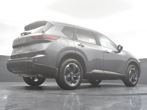 New 2026 Nissan Rogue SV w/ SV Premium Package image 31