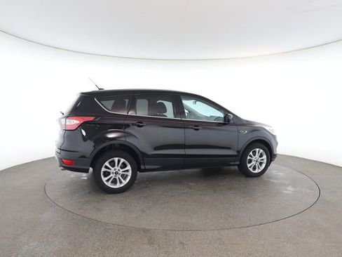 Used 2017 Ford Escape SE image 21