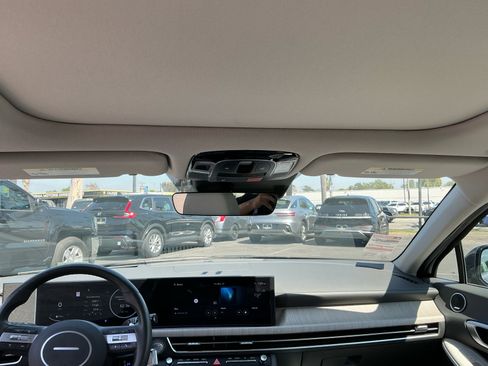 Used 2024 Hyundai Sonata Limited image 23