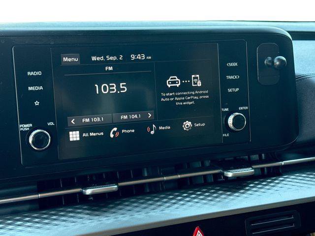 Used 2024 Kia Carnival LX FWD image 12