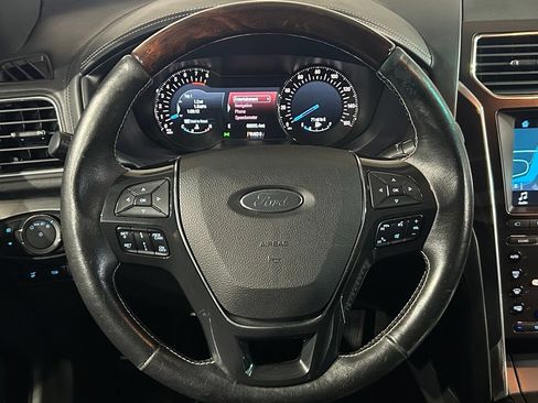 Used 2017 Ford Explorer Platinum AWD/4WD image 78
