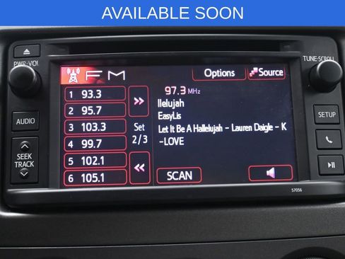 Used 2013 Toyota Corolla LE image 20