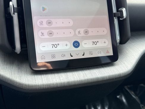 New 2026 Volvo EX30 Cross Country Ultra w/ Protection Package Premier image 24