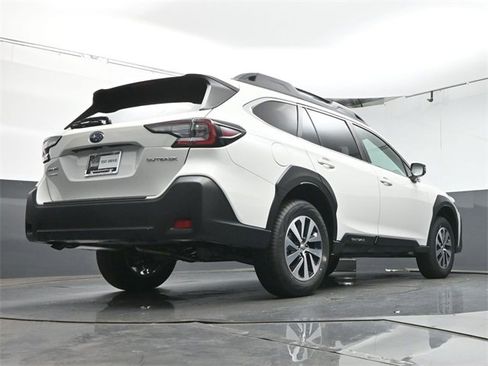 New 2025 Subaru Outback Premium image 39