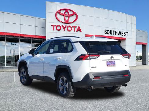 New 2025 Toyota RAV4 XLE w/ Blackout Package (GST) image 4