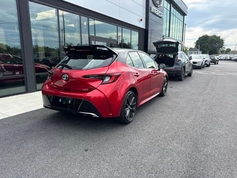 Used 2025 Toyota Corolla XSE FWD image 3