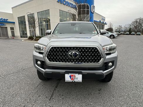 Used 2019 Toyota Tacoma TRD Off-Road image 9