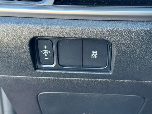 Used 2024 Kia Sorento S w/ Panoramic Sunroof Package image 34