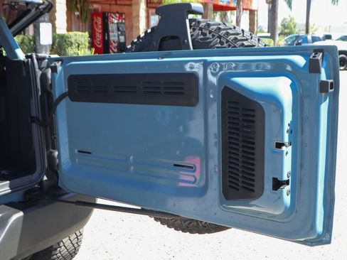 Used 2023 Ford Bronco Big Bend w/ Sasquatch Package AWD/4WD image 9