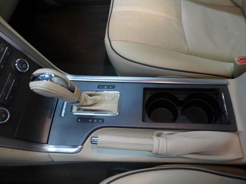 Used 2011 Lincoln MKZ FWD image 29