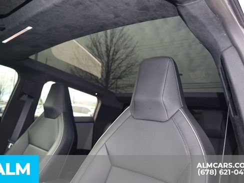 Used 2025 Tesla Cybertruck AWD Crew Cab image 13