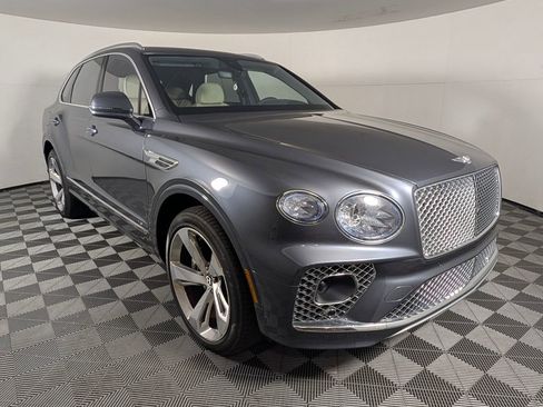 Used 2022 Bentley Bentayga AWD/4WD image 9