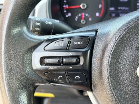 Used 2019 Kia Rio S image 14