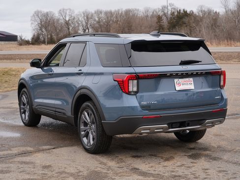 New 2026 Ford Explorer Active w/ Active Comfort Package image 6