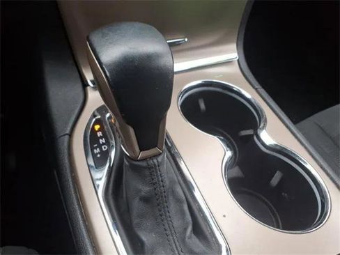 Certified 2016 Jeep Grand Cherokee Laredo w/ Quick Order Package 23E image 17