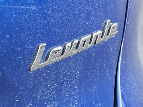 Used 2022 Maserati Levante GT image 11