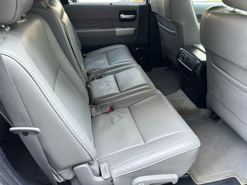 Used 2008 Toyota Sequoia Limited image 25