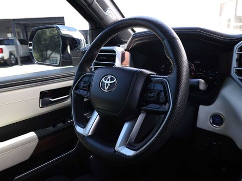 Used 2022 Toyota Tundra Capstone AWD/4WD image 15