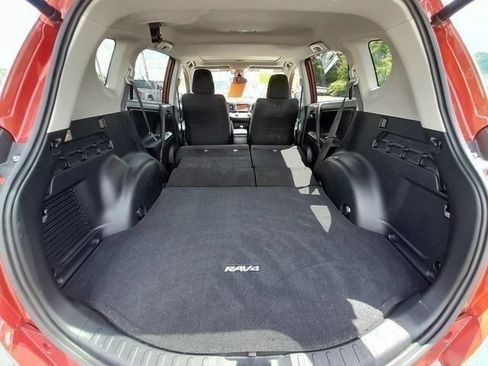Used 2016 Toyota RAV4 XLE w/ Convenience Package AWD/4WD image 39