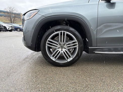 Used 2025 Mercedes-Benz GLS 450 4MATIC image 10