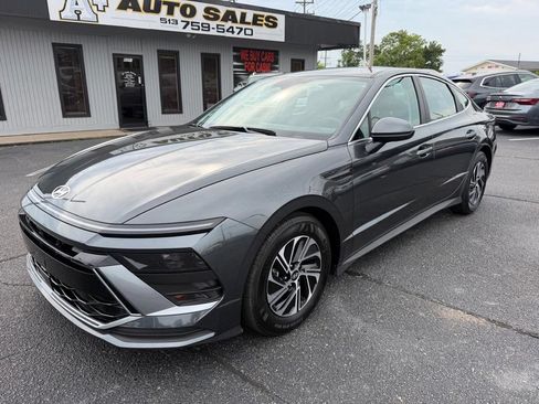 Used 2026 Hyundai Sonata Blue FWD image 2