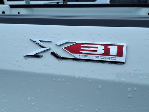 New 2026 GMC Sierra 1500 SLT AWD/4WD image 11