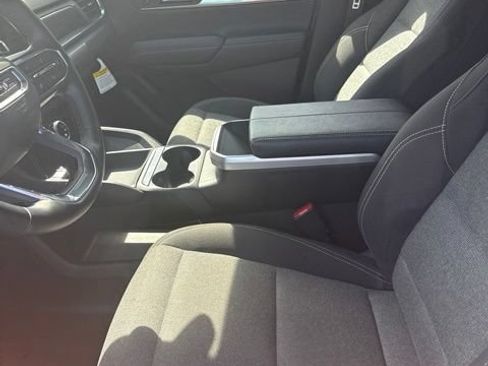 Used 2025 GMC Terrain Elevation AWD/4WD image 3