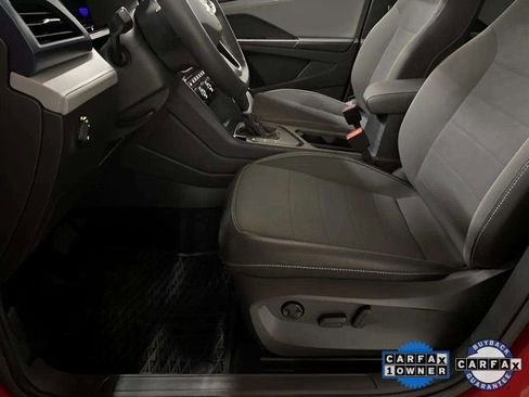 Used 2024 Volkswagen Taos SE image 69