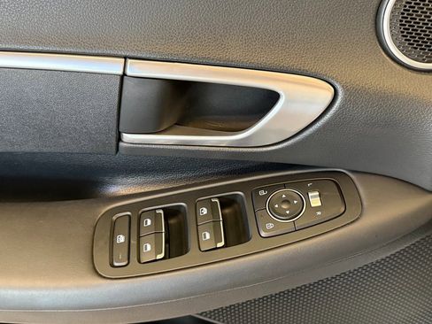 Used 2023 Hyundai Sonata SE image 18